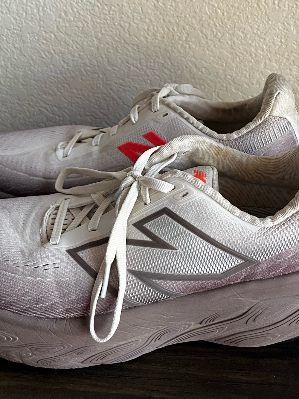 New Balance Women's White & Pink Running Shoes Fresh Foam x 1080v14